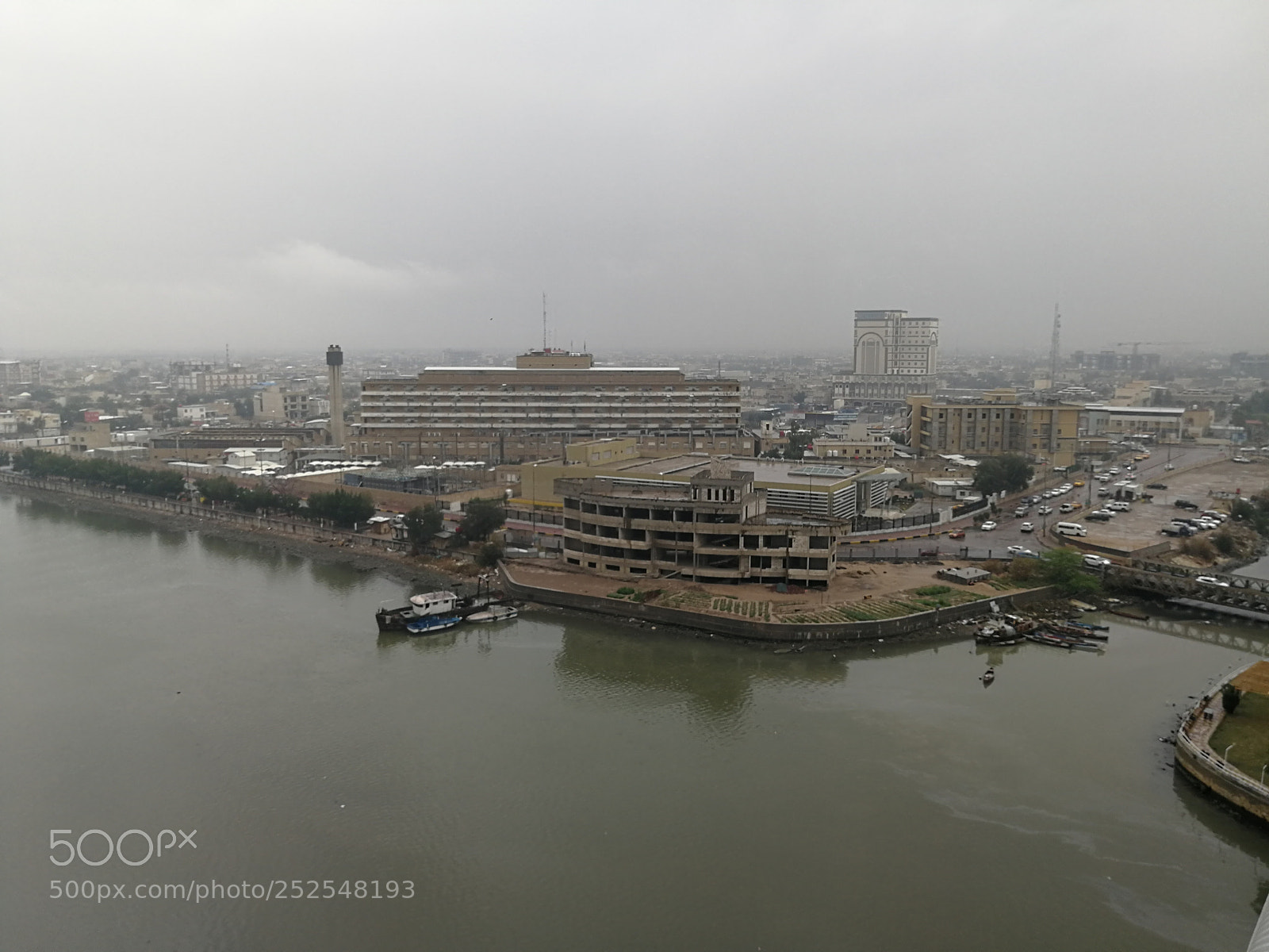 HUAWEI P10 Plus sample photo. Rainy day photography