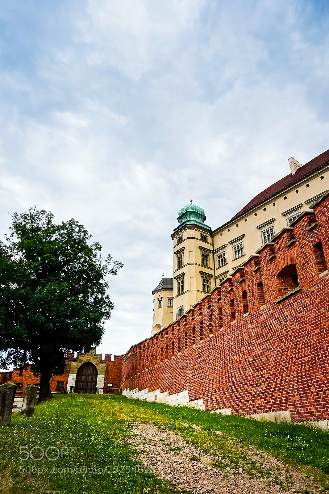 Sony Cyber-shot DSC-RX100 IV sample photo. Wawel royal castle in photography