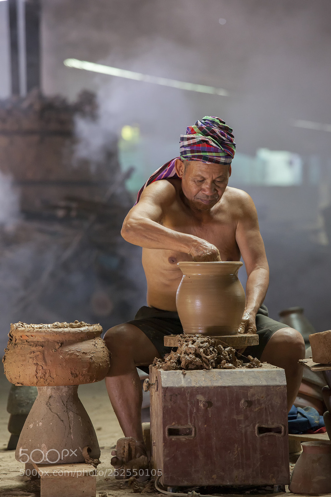 Canon EOS 5D Mark II sample photo. Pottery by hand photography