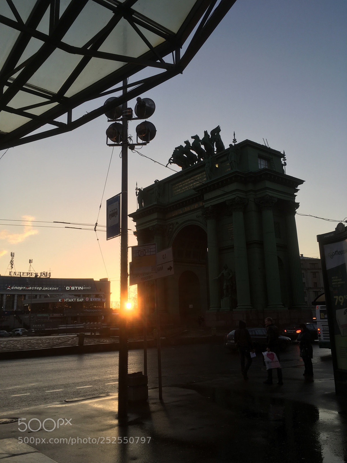 Apple iPhone SE sample photo. Sunset in the city  photography