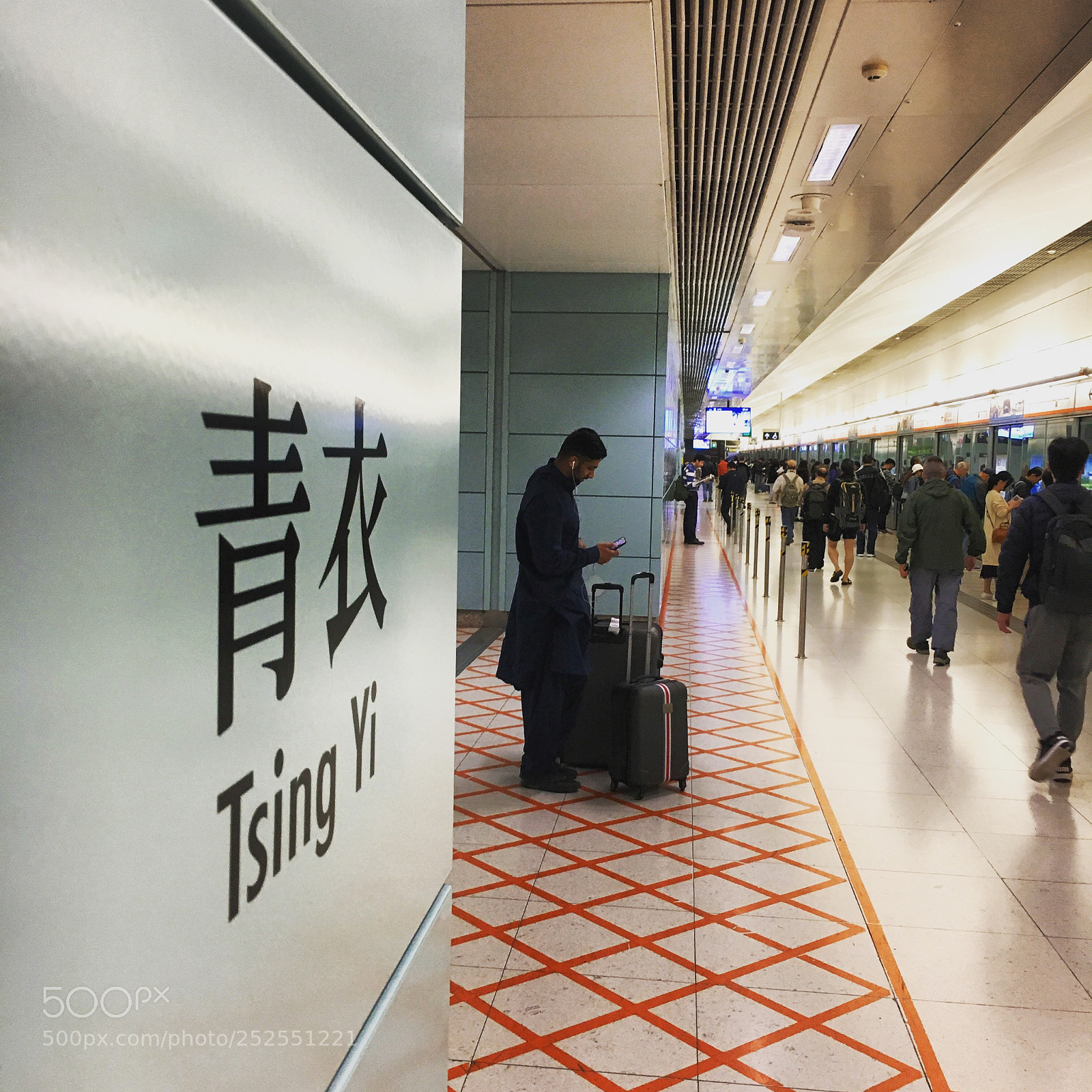 Apple iPhone 6s sample photo. I just love lines.  photography