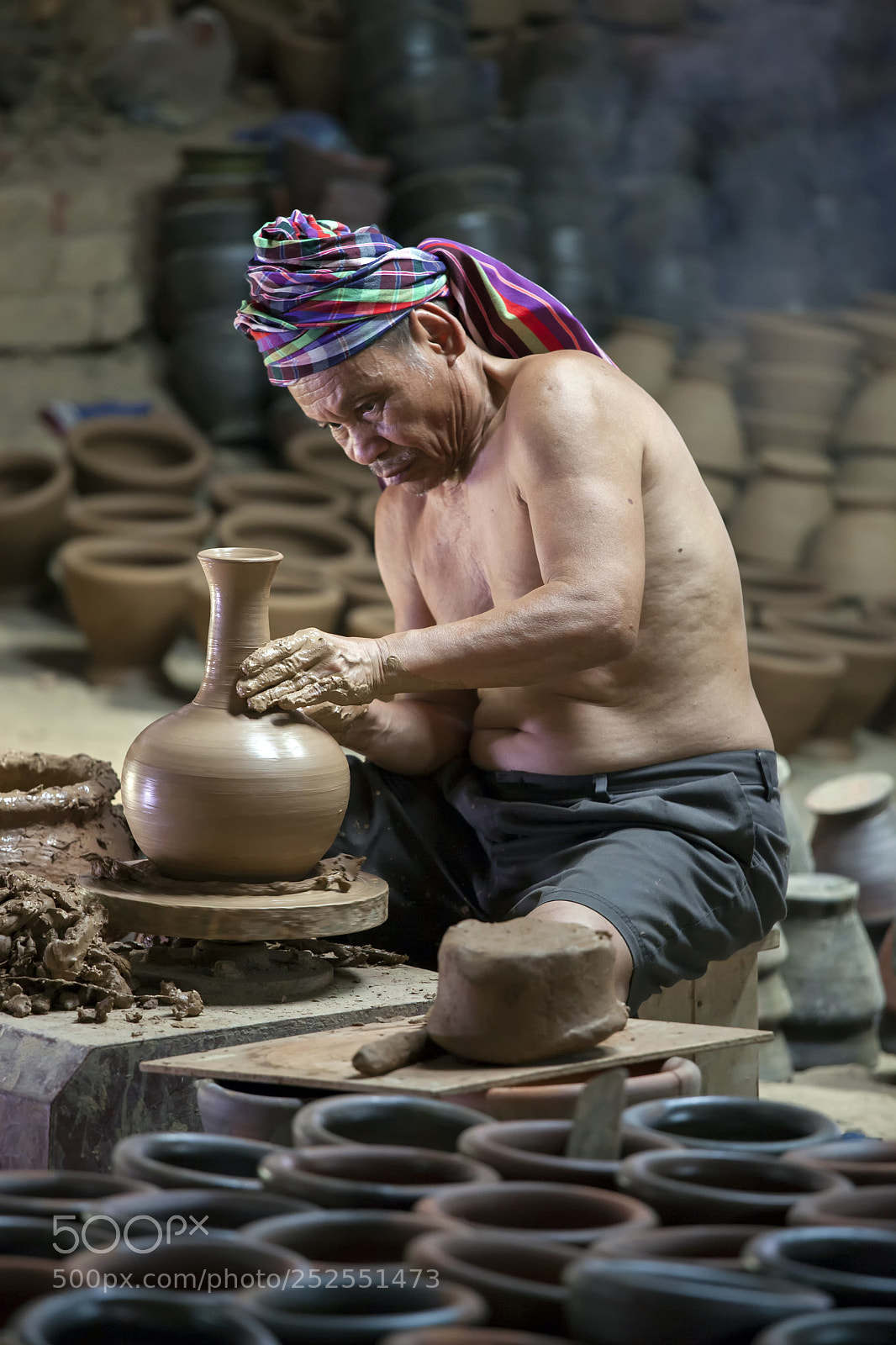 Canon EOS 5D Mark II sample photo. Pottery by hand photography