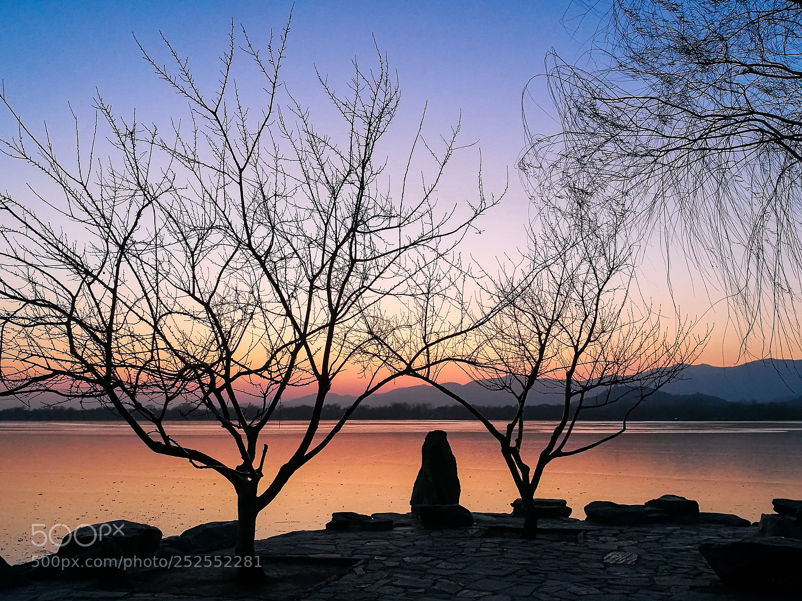 HUAWEI P9 sample photo. Sunset from chinese historical photography
