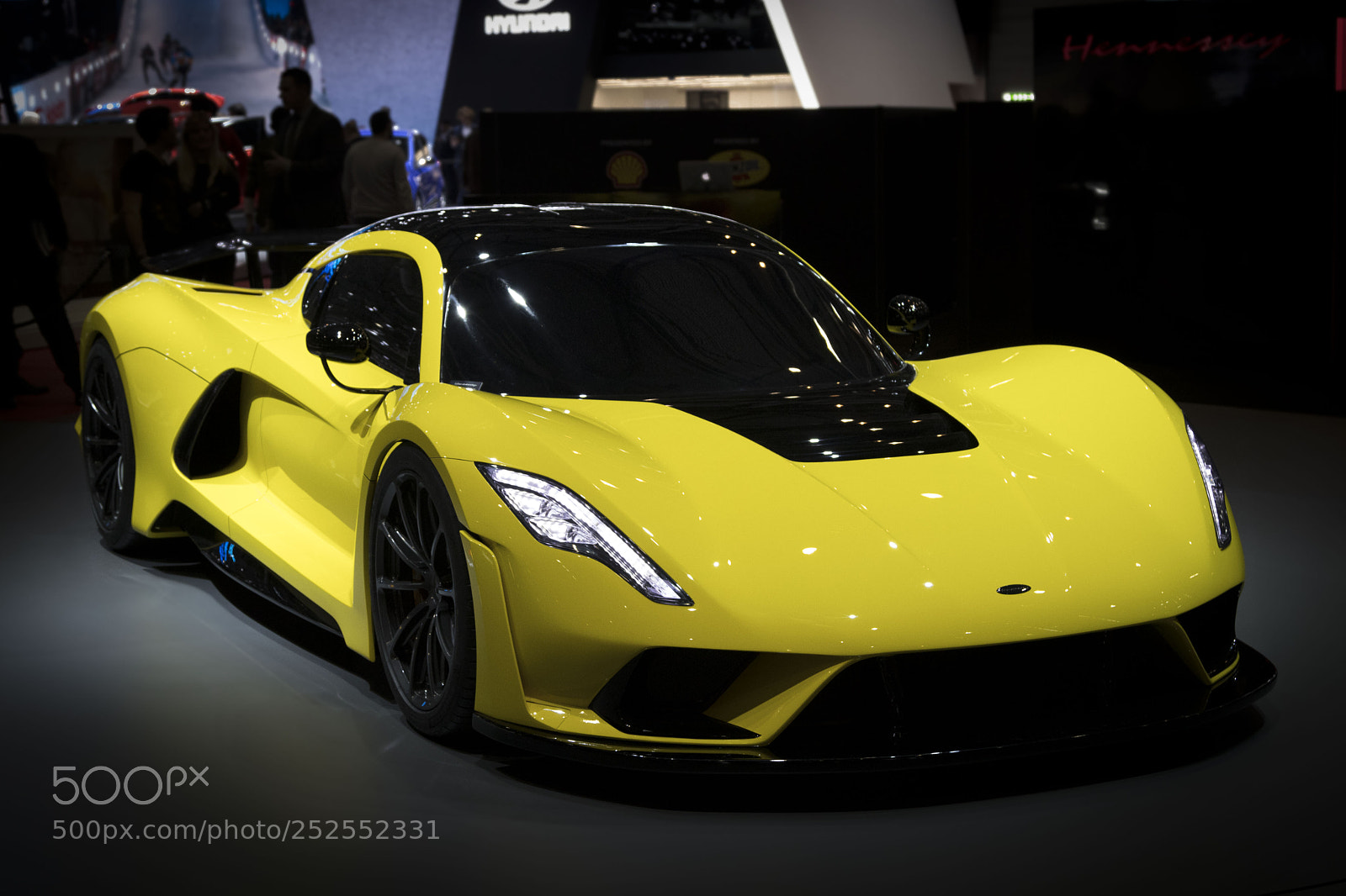 Canon EOS 80D sample photo. Geneva motor show 2018 photography