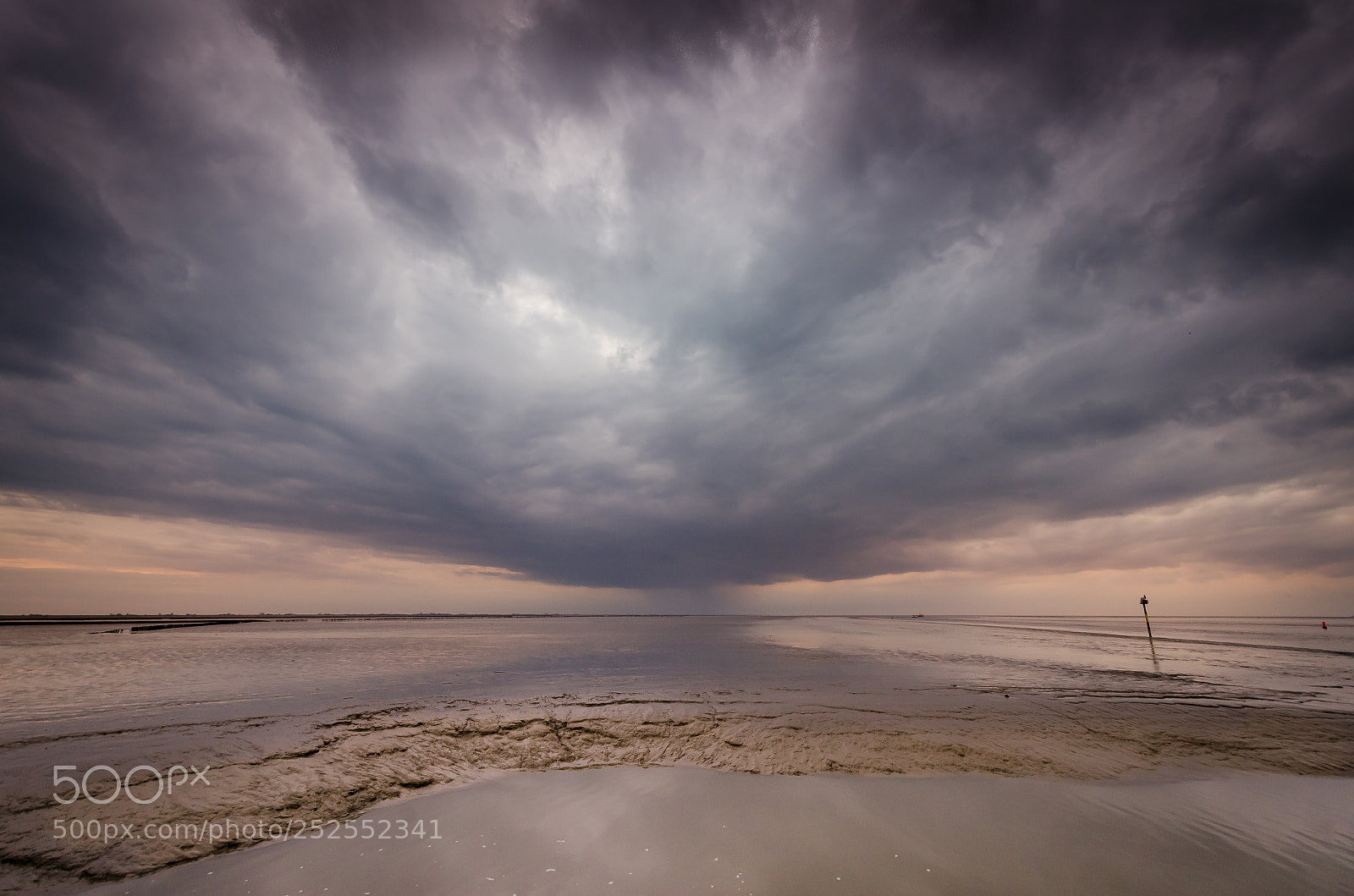Nikon D7000 sample photo. Cloudscape at waddensea photography