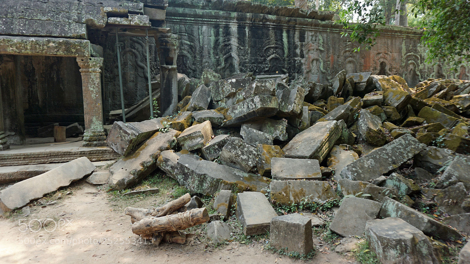 Sony a6000 sample photo. Ankor wat temple complex photography