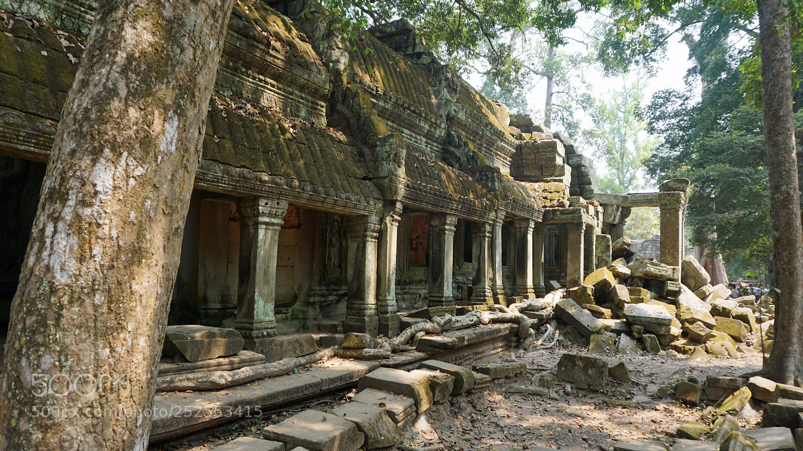 Sony a6000 sample photo. Ankor wat temple complex photography