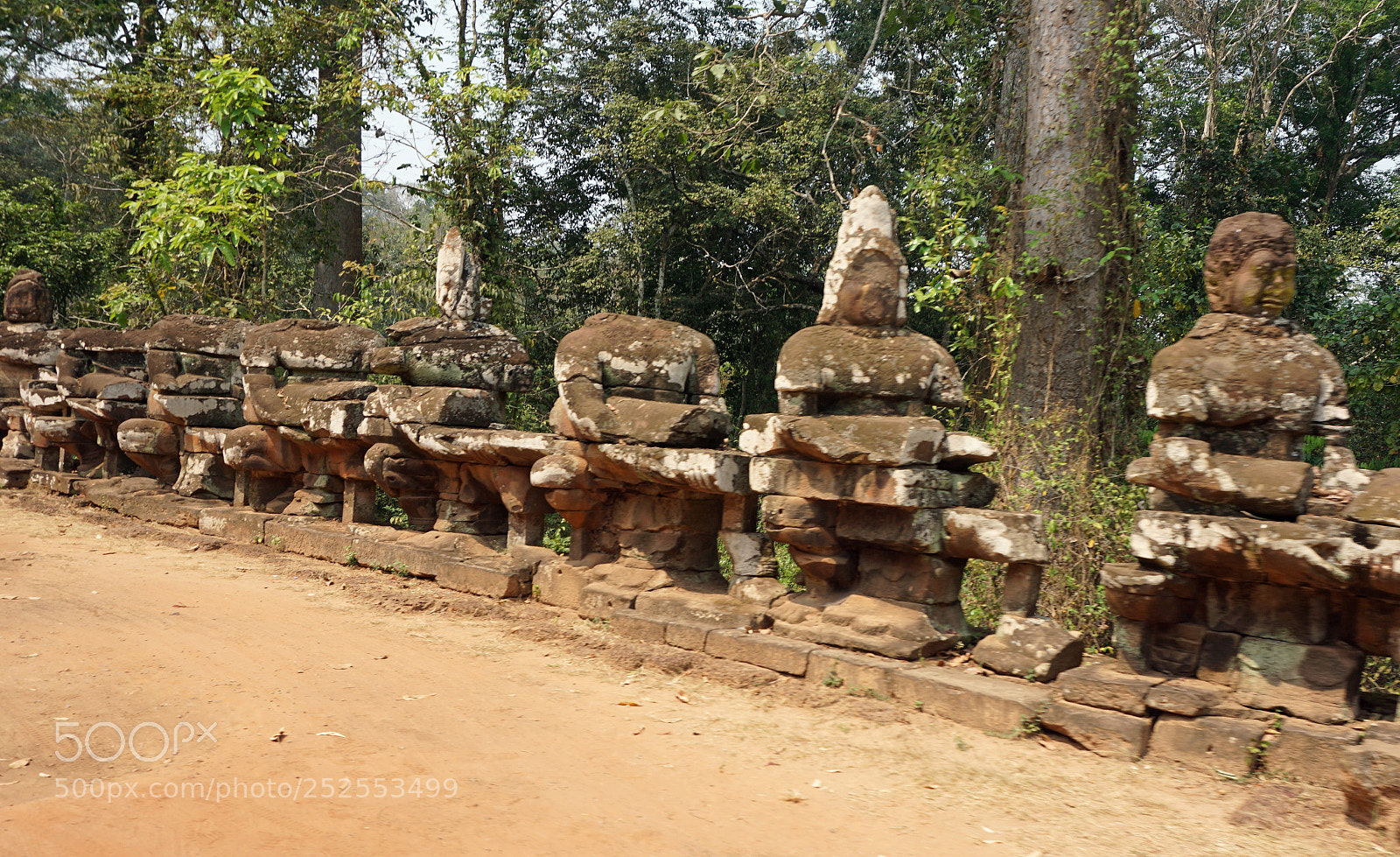 Sony a6000 sample photo. Stone monument at angkot photography