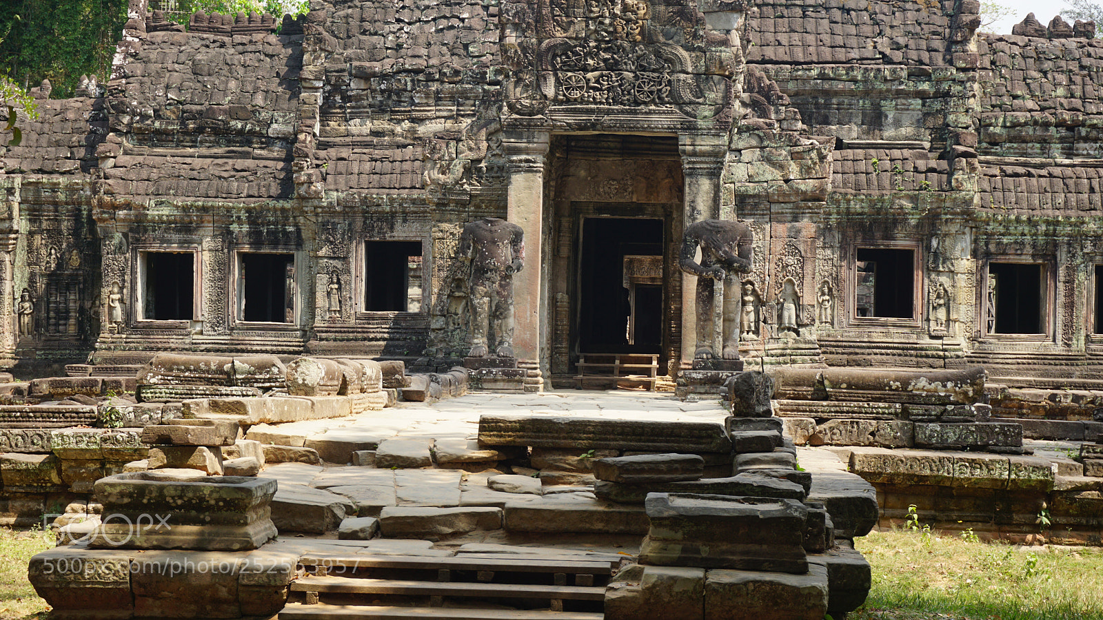 Sony a6000 sample photo. Ankor wat temple complex photography