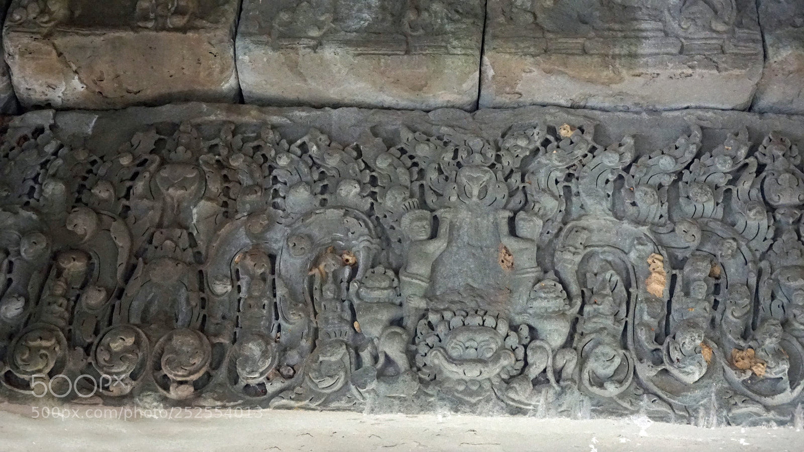 Sony a6000 sample photo. Angkor wat wall figures photography