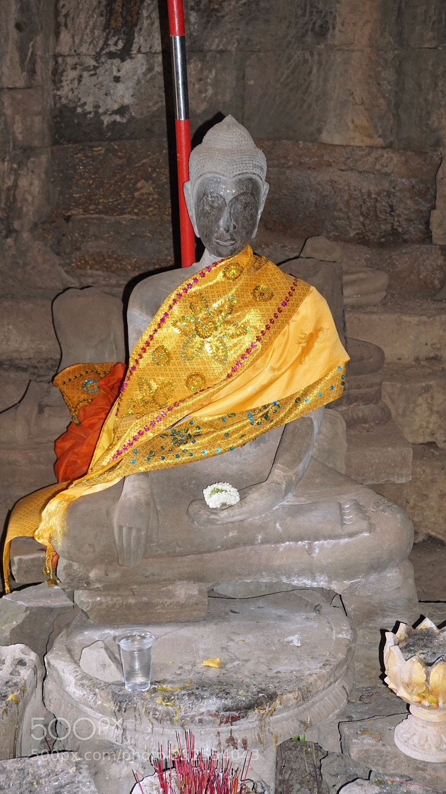 Sony a6000 sample photo. Buddha statue in angkor photography