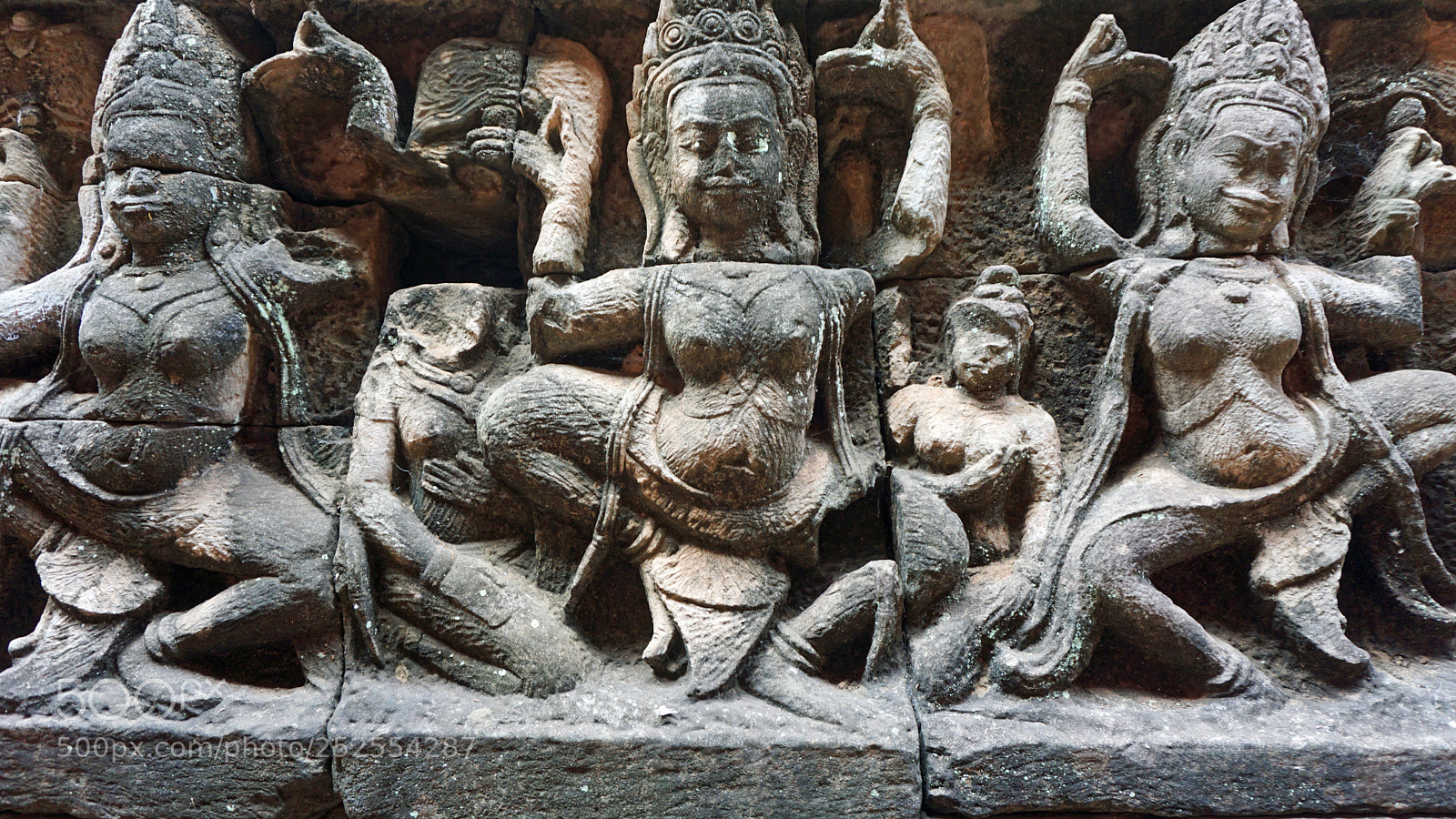 Sony a6000 sample photo. Angkor wat wall figures photography