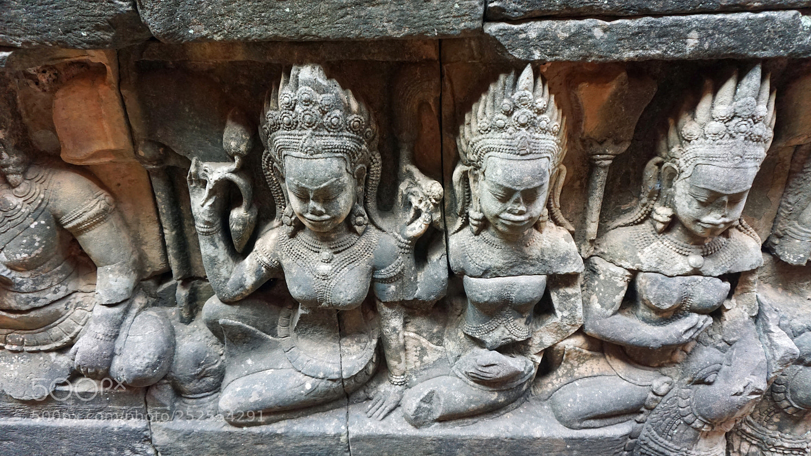 Sony a6000 sample photo. Angkor wat wall figures photography