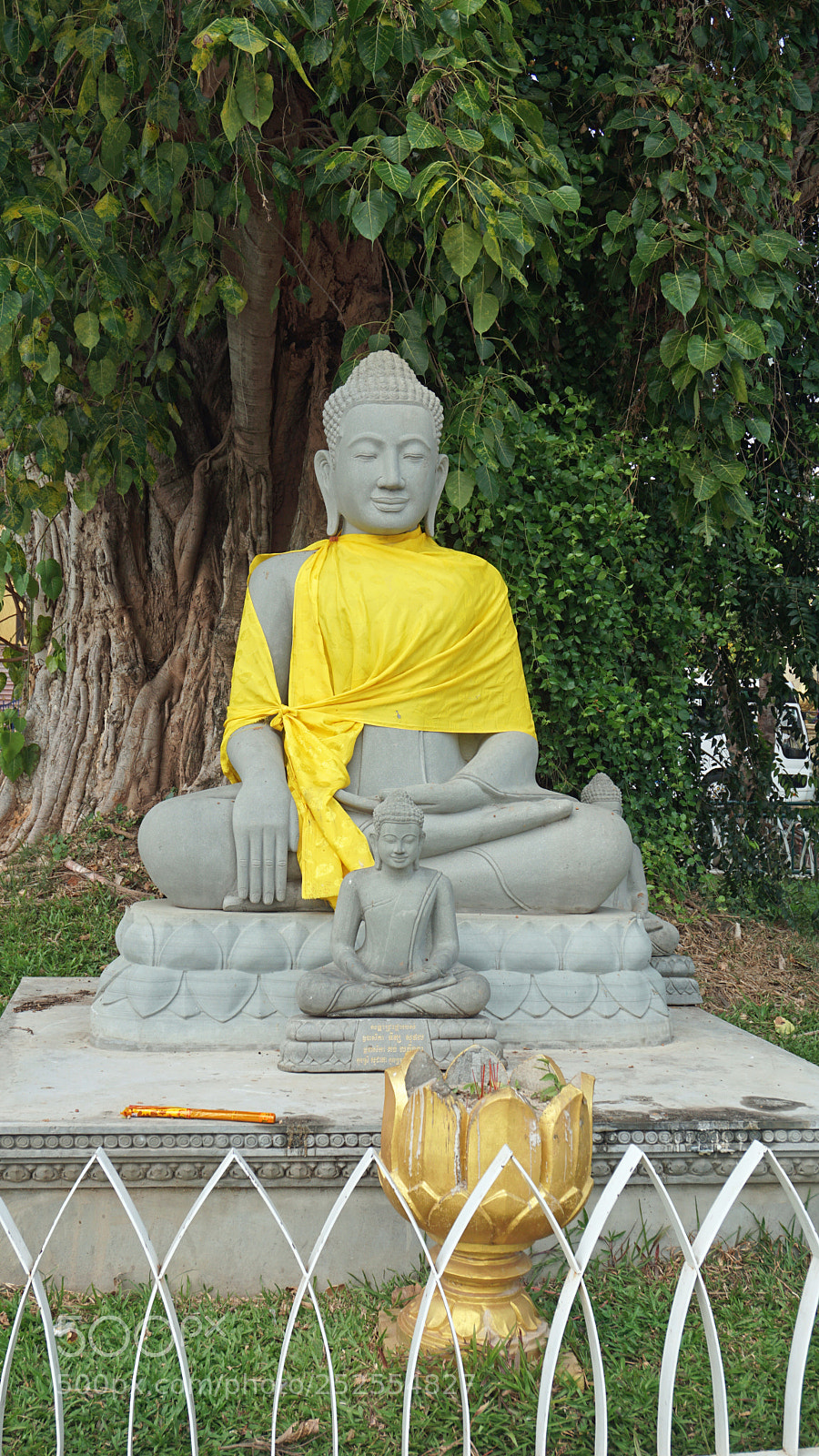 Sony a6000 sample photo. Phnom penh temple photography