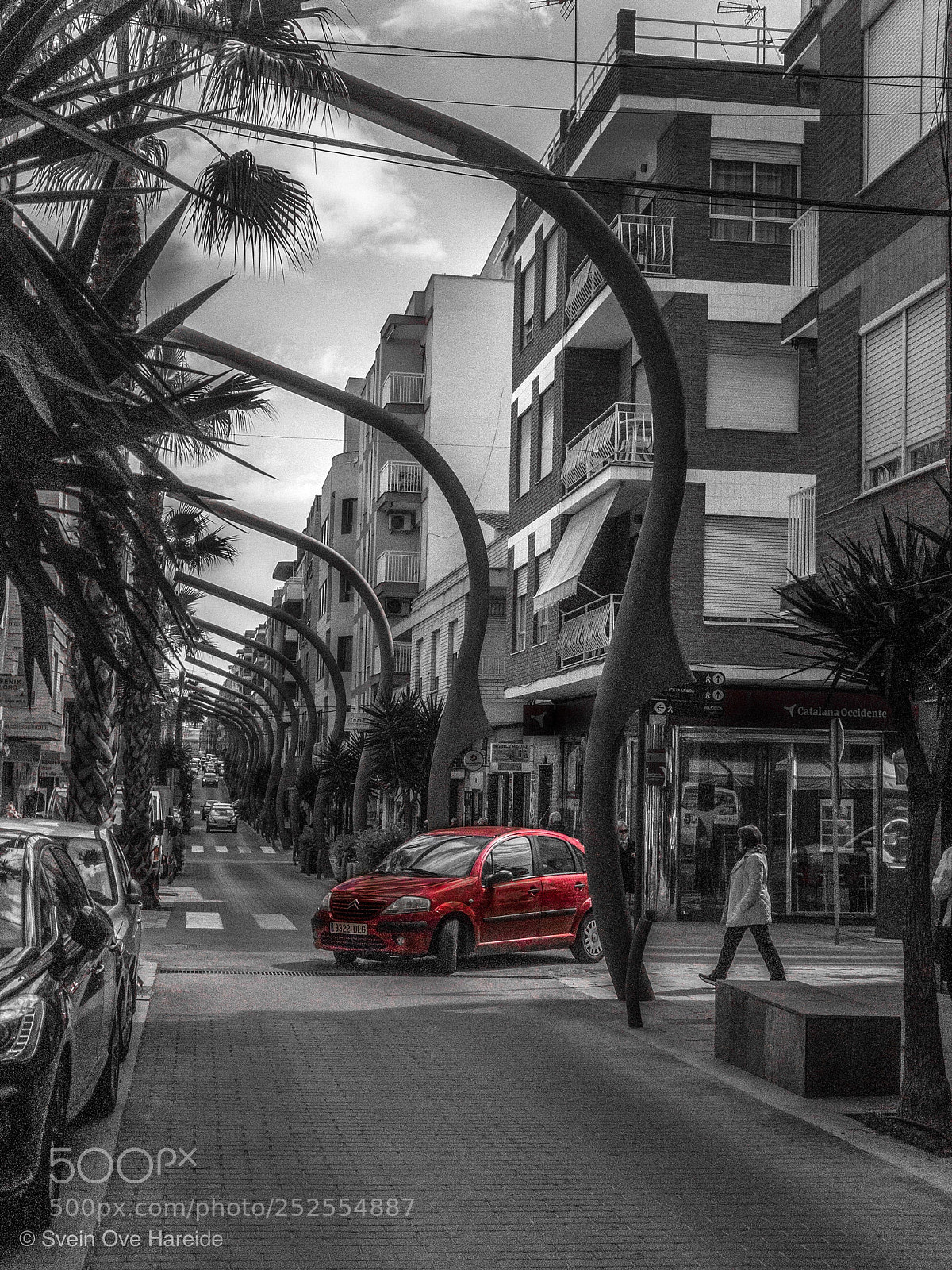 Apple iPhone X sample photo. Red cars are good photography