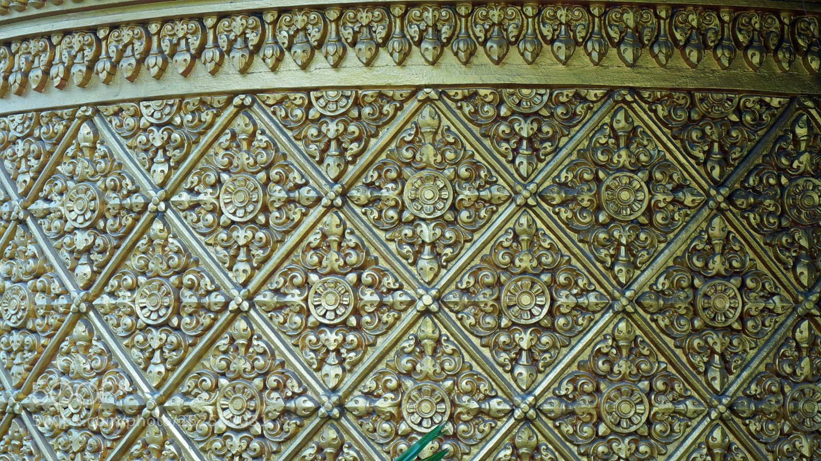Sony a6000 sample photo. Phnom penh temple photography