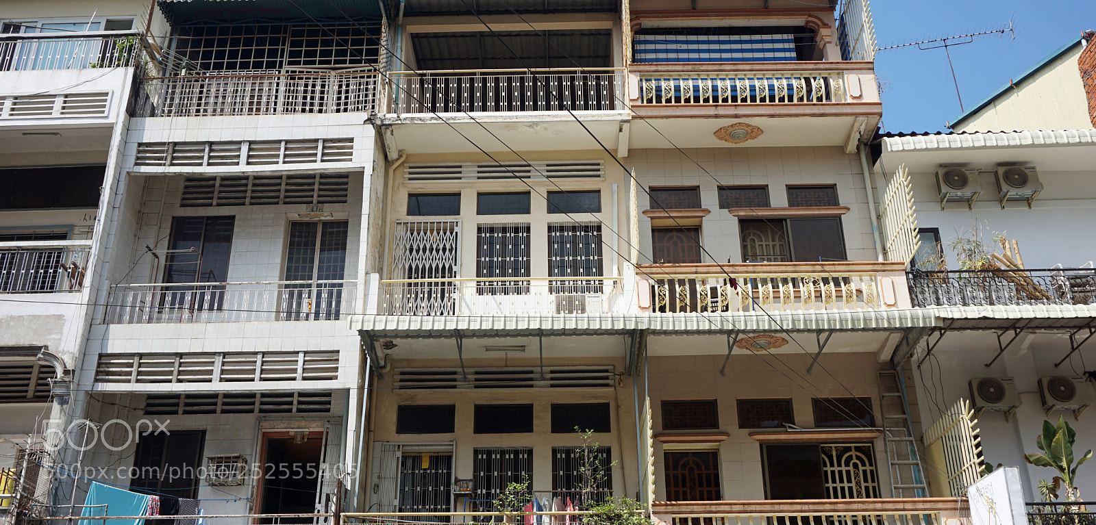 Sony a6000 sample photo. Building in phnom penh photography