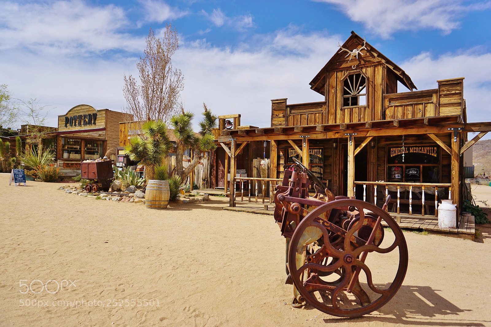 Sony a5100 sample photo. Mercantile at pioneertown photography