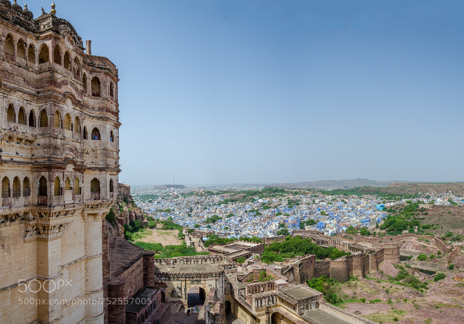 Nikon D7000 sample photo. The palace and blue photography
