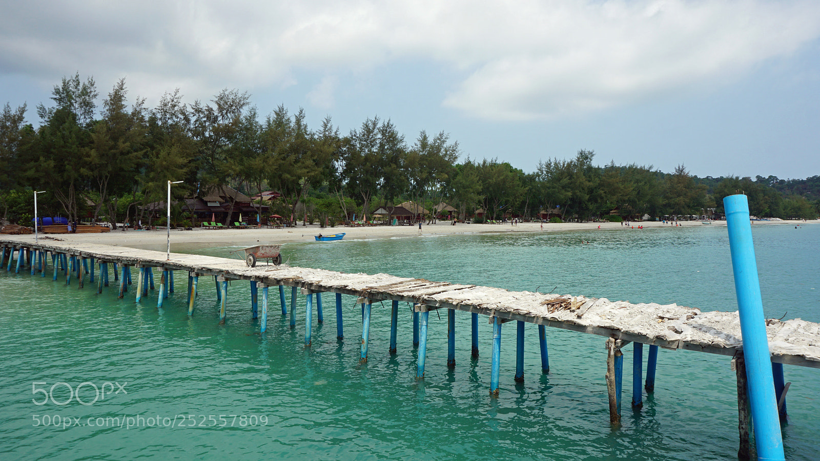 Sony a6000 sample photo. Rotten jetty photography