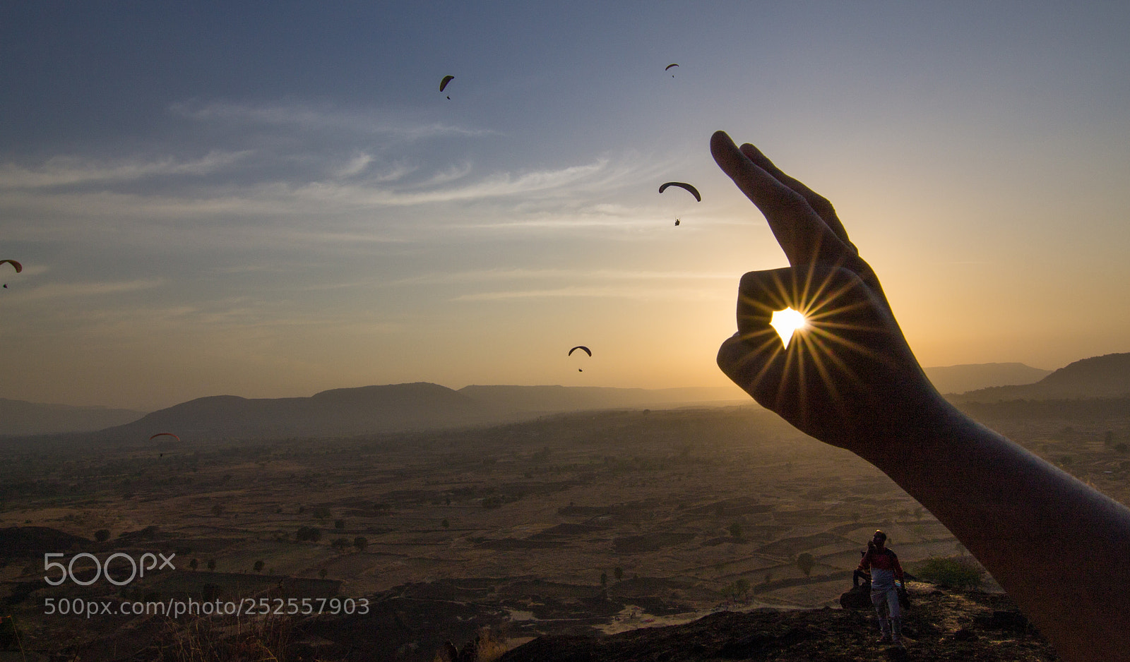 Canon EOS 1100D (EOS Rebel T3 / EOS Kiss X50) sample photo. Paragliding in kamshet photography