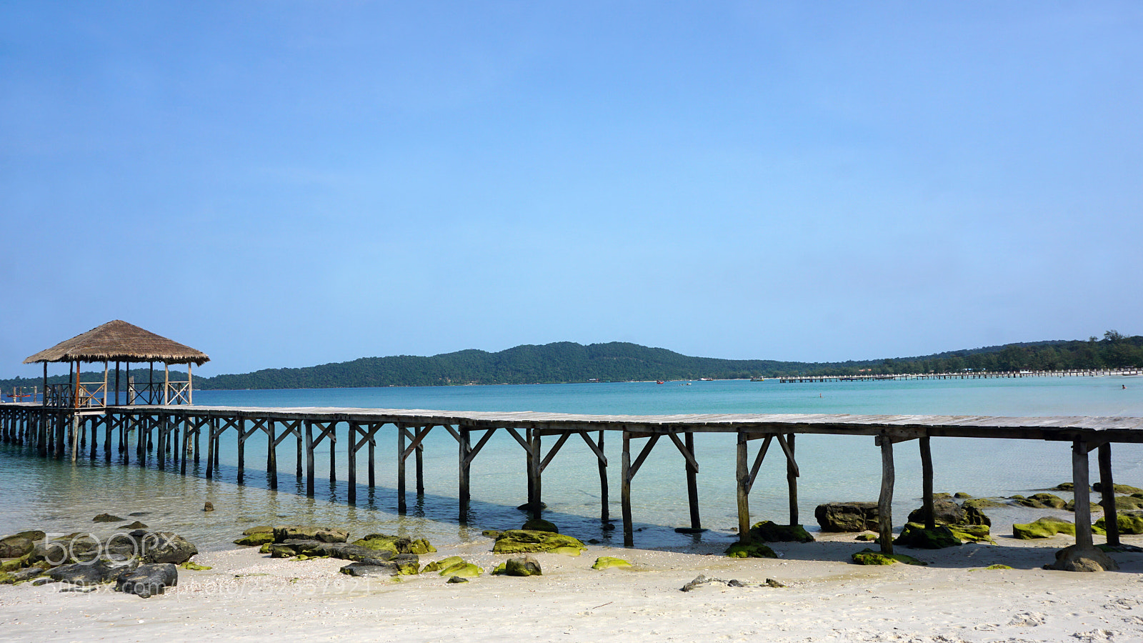 Sony a6000 sample photo. Jetty on koh rong photography