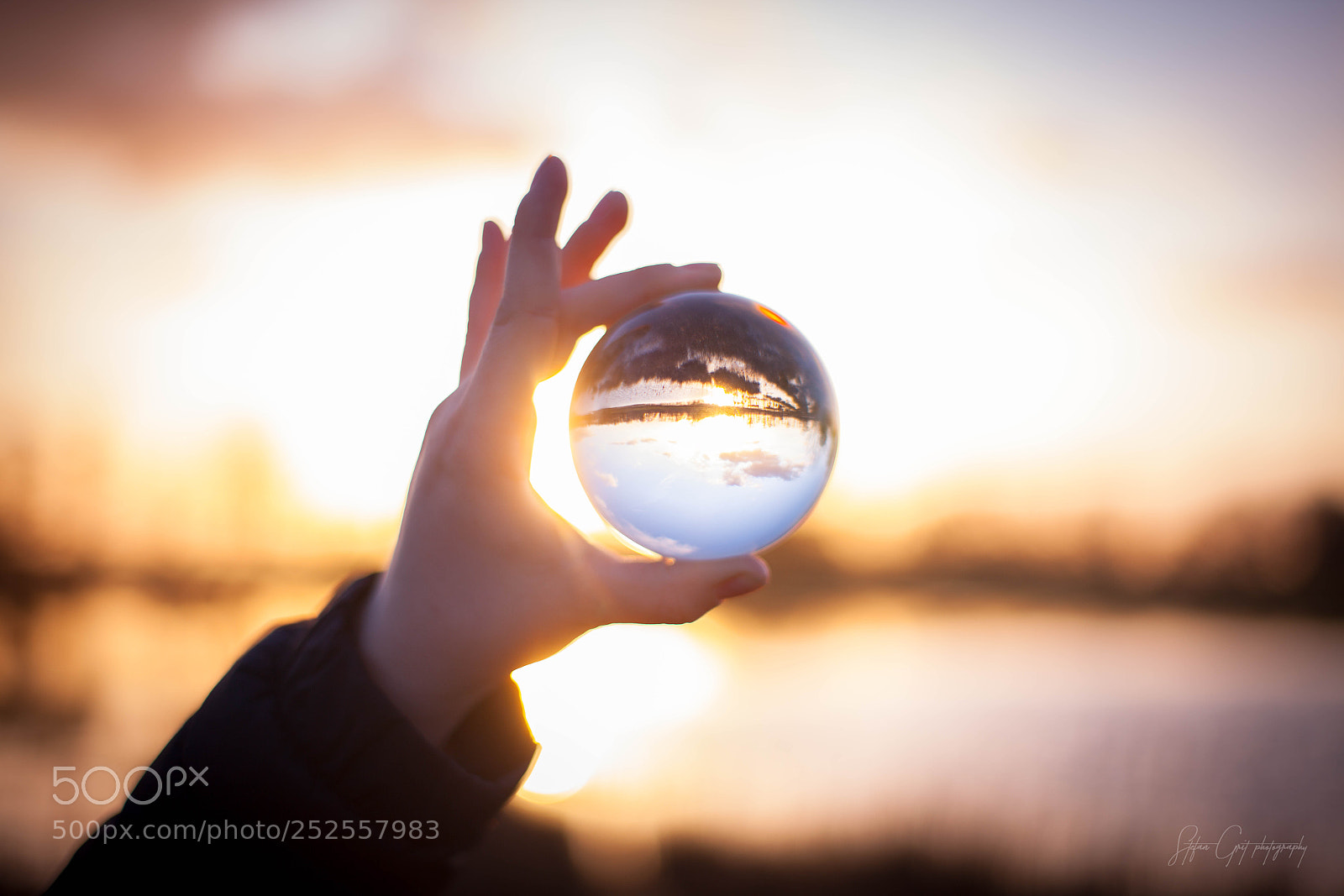 Canon EOS 5D Mark II sample photo. The ball photography