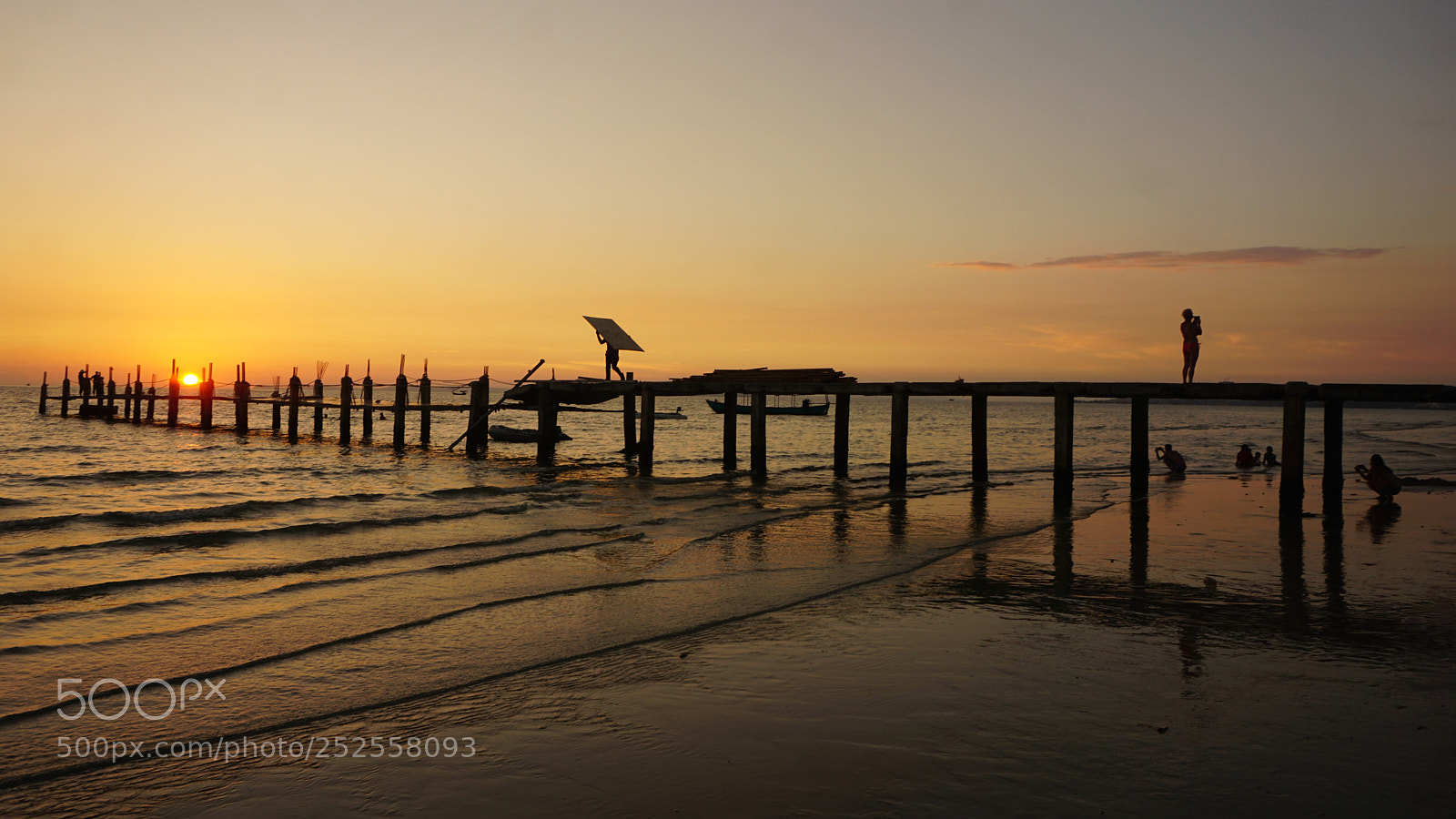 Sony a6000 sample photo. Wooden jetty in the photography