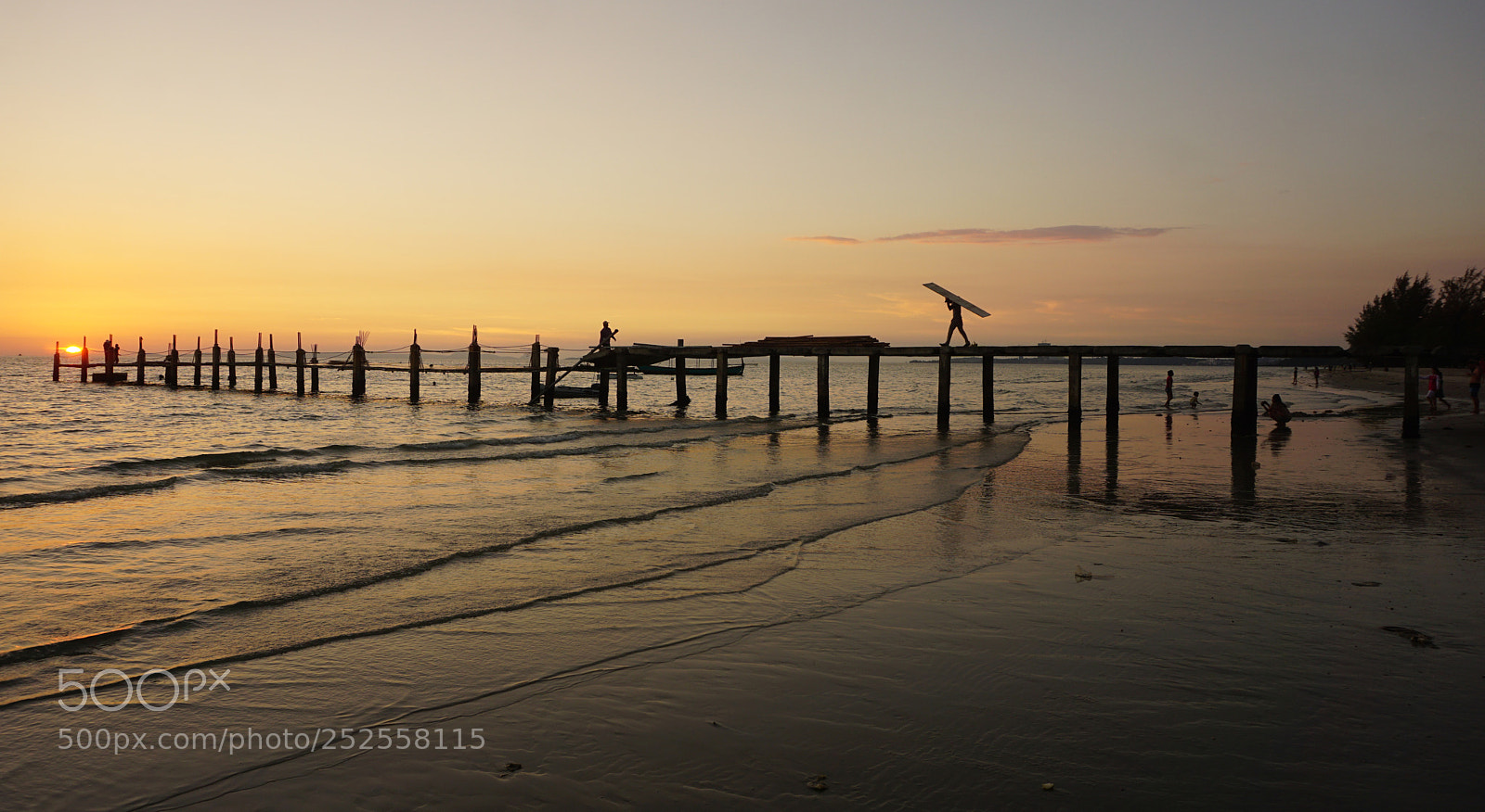 Sony a6000 sample photo. Wooden jetty in the photography