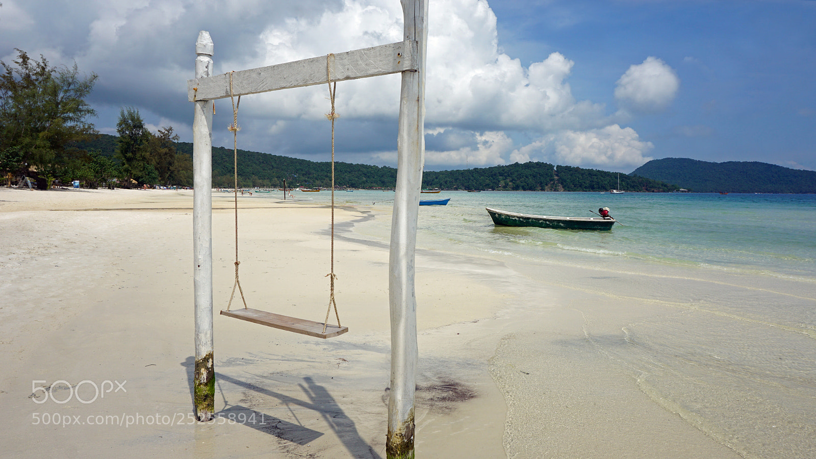Sony a6000 sample photo. Beach swing photography