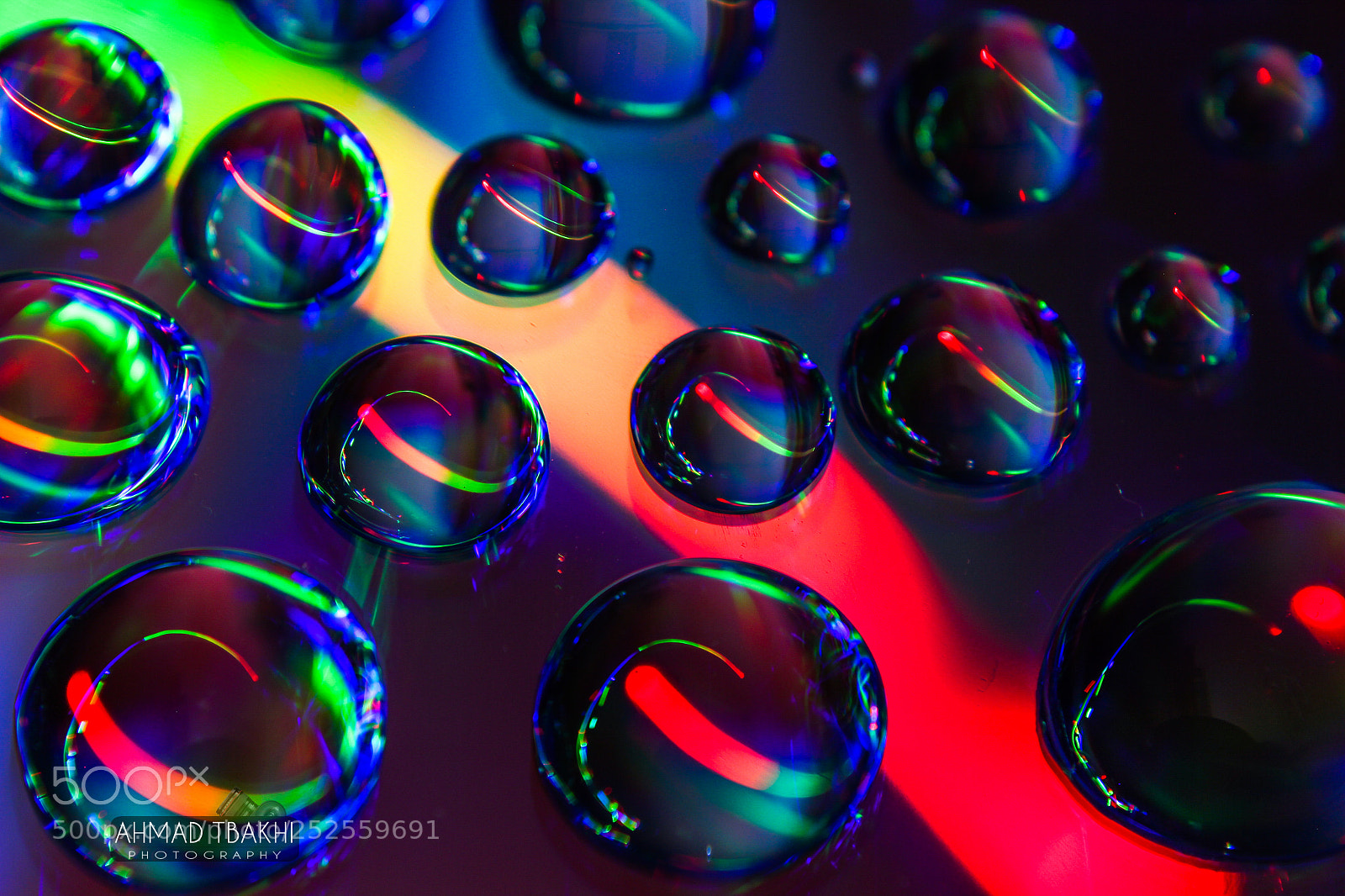 Canon EOS 700D (EOS Rebel T5i / EOS Kiss X7i) sample photo. Small water droplets photography