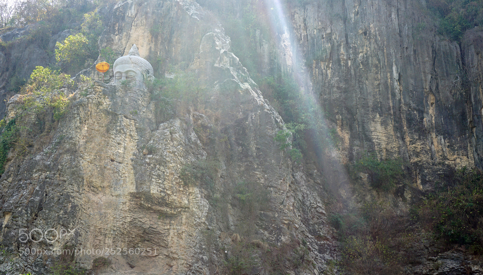 Sony a6000 sample photo. Phnom sampeau bat cave photography