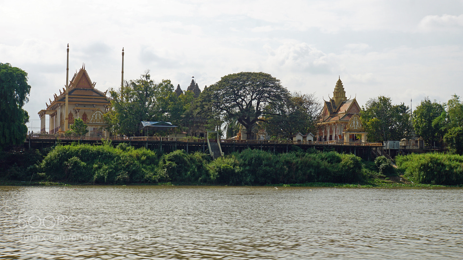 Sony a6000 sample photo. Phnom penh riverside photography