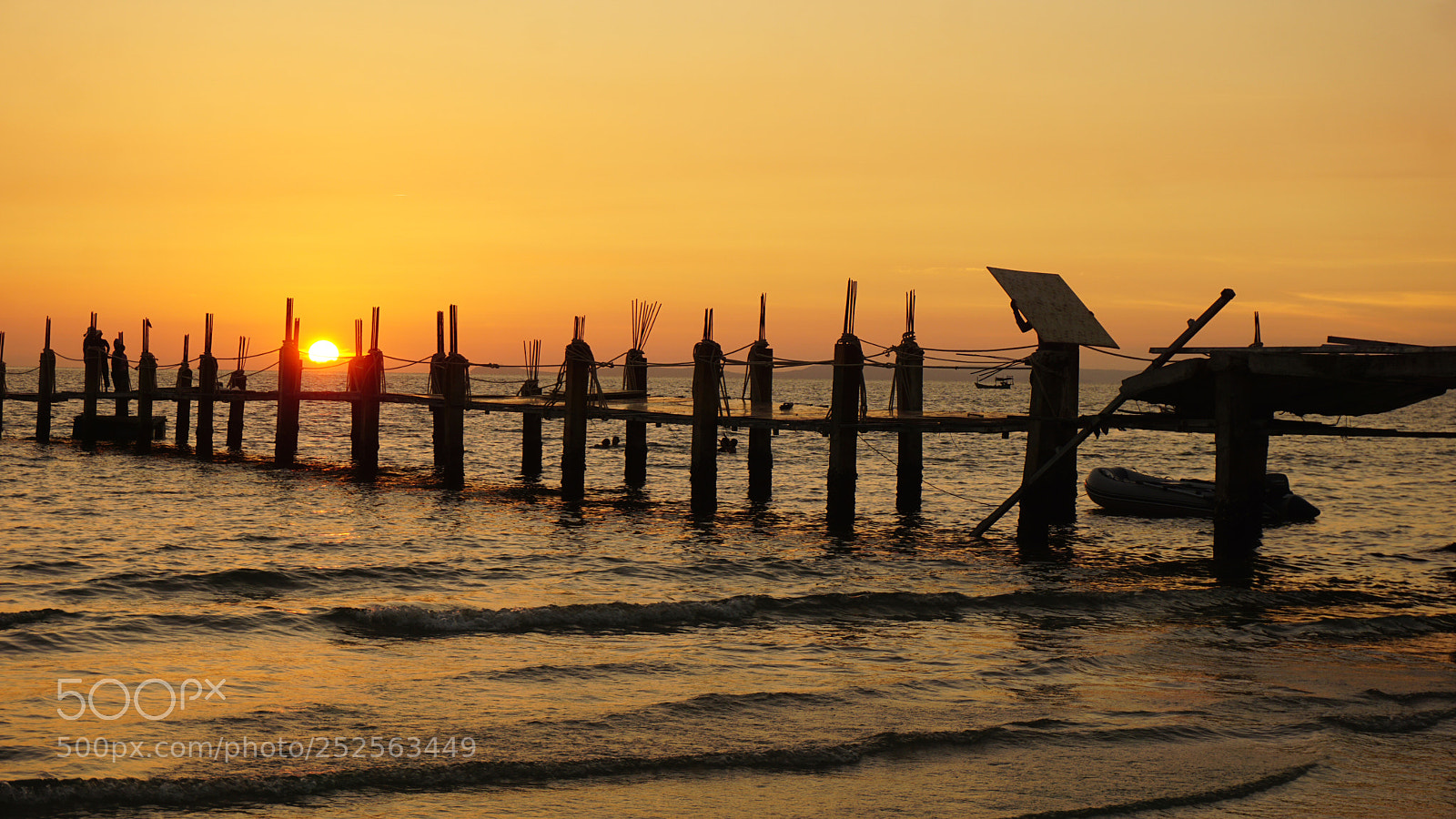Sony a6000 sample photo. Wooden jetty in the photography