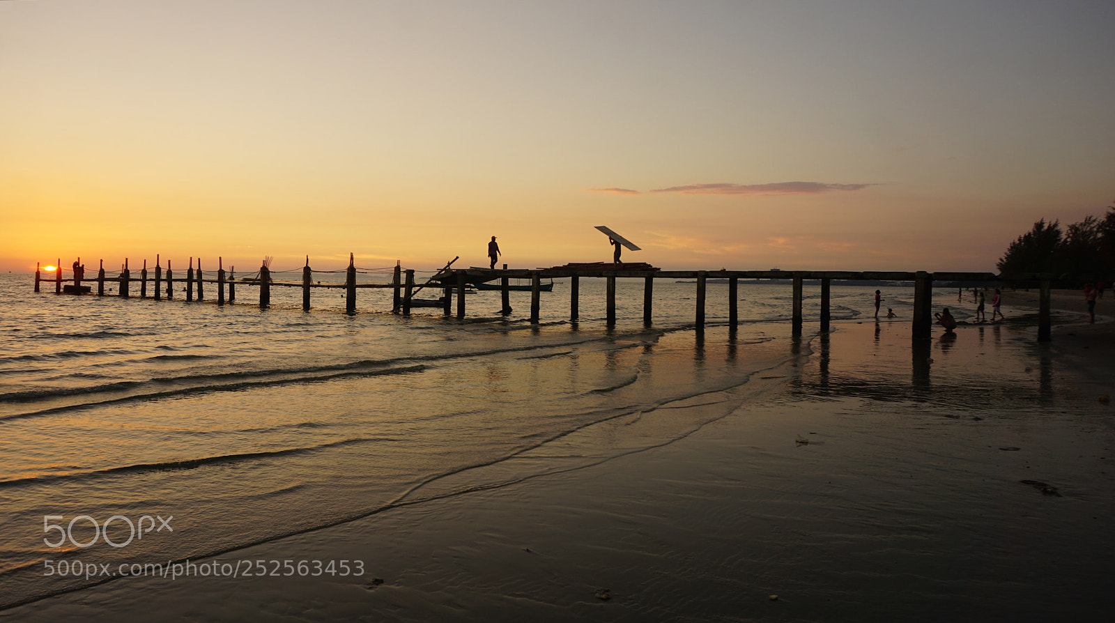 Sony a6000 sample photo. Wooden jetty in the photography