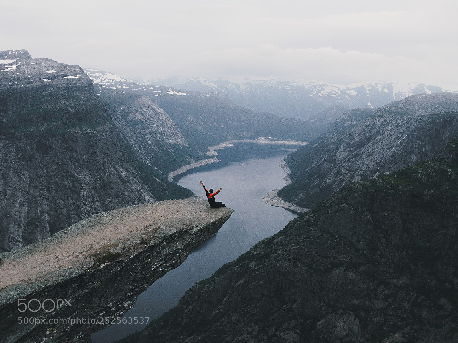 Sony ILCA-77M2 sample photo. Good morning norway photography