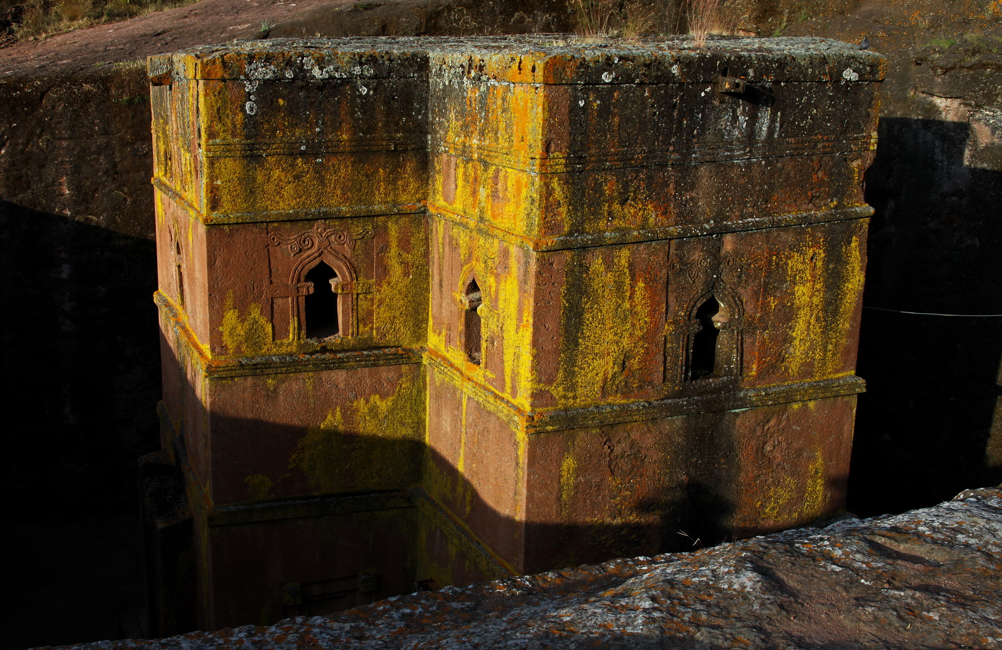 Canon EOS 50D + Canon EF-S 15-85mm F3.5-5.6 IS USM sample photo. St. georgskirche in lalibela photography