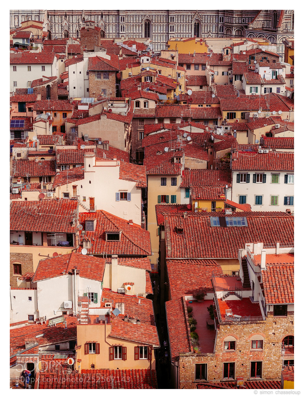 Olympus OM-D E-M10 II sample photo. Above the roofs photography