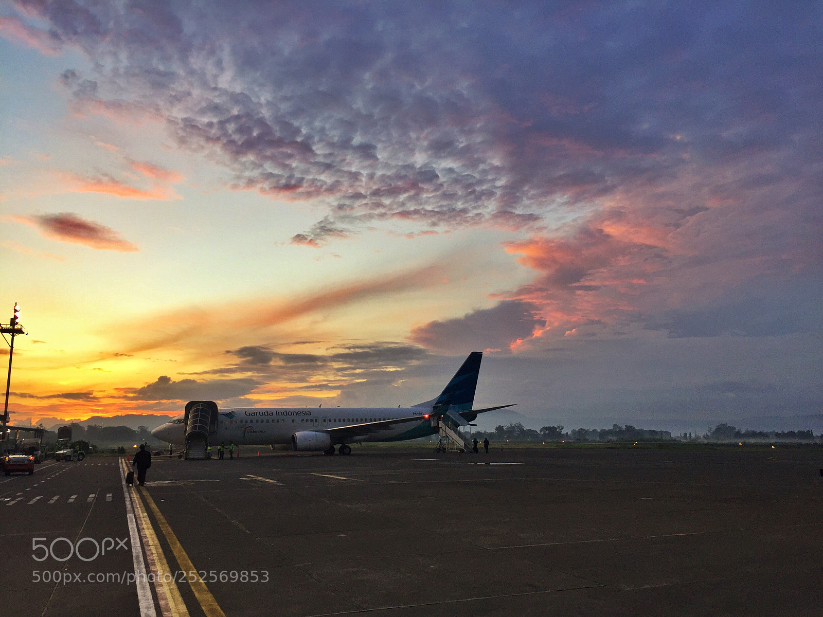 Apple iPhone 6 sample photo. Sunrise flight photography
