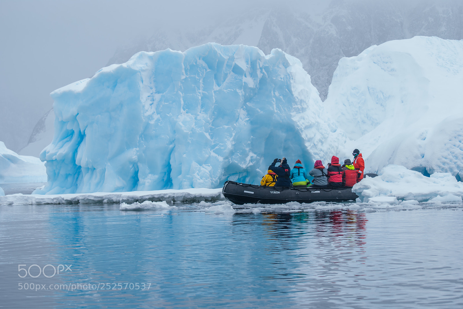 Nikon D40X sample photo. Cruising amid icebergs antarctica photography