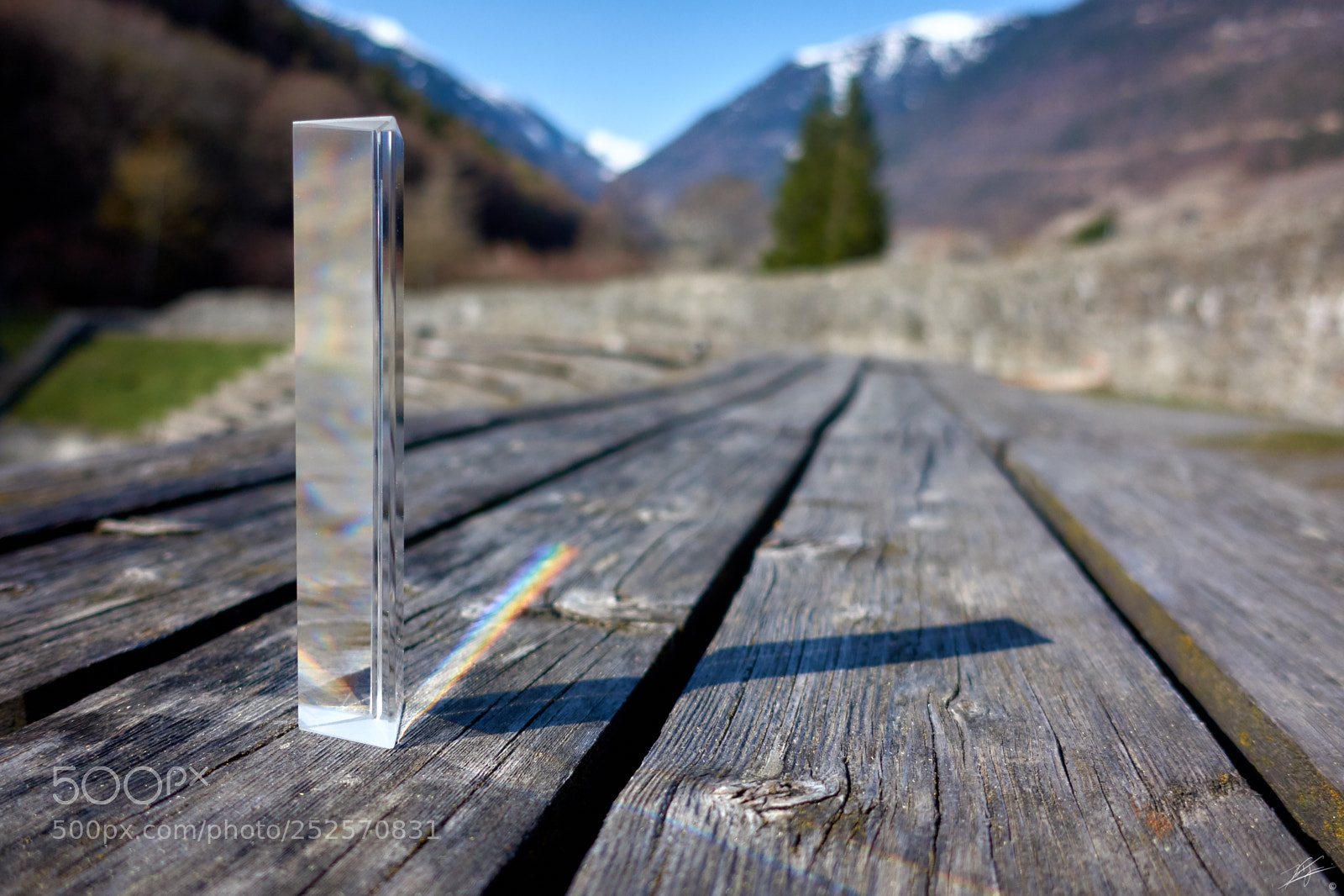 Sony Cyber-shot DSC-RX100 IV sample photo. Prism photography