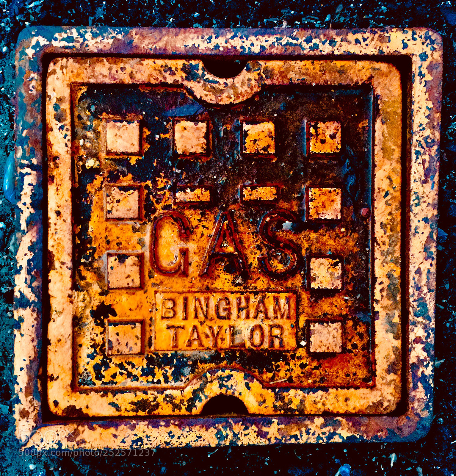 Apple iPhone 6 Plus sample photo. “gas” photography