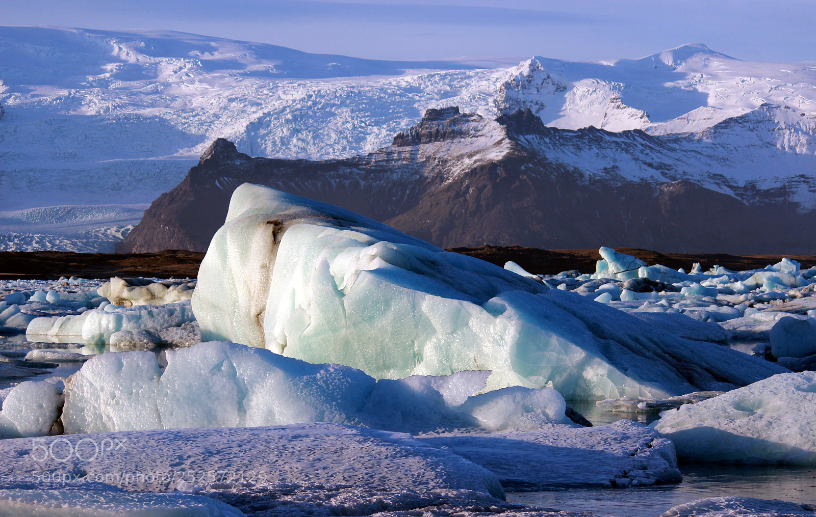 Canon EOS 600D (Rebel EOS T3i / EOS Kiss X5) sample photo. Glacier lake photography