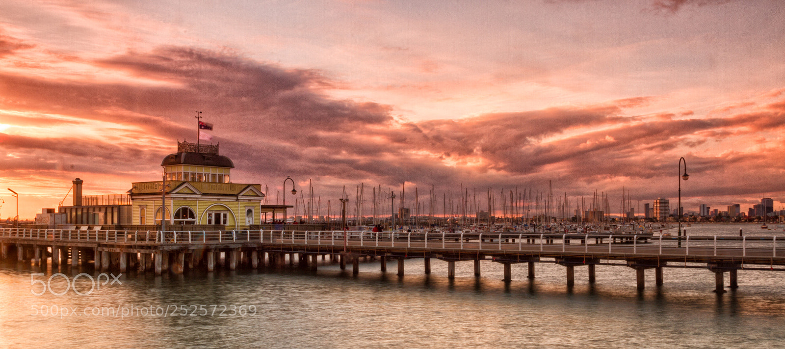 Canon EOS 7D sample photo. St kilda pier photography