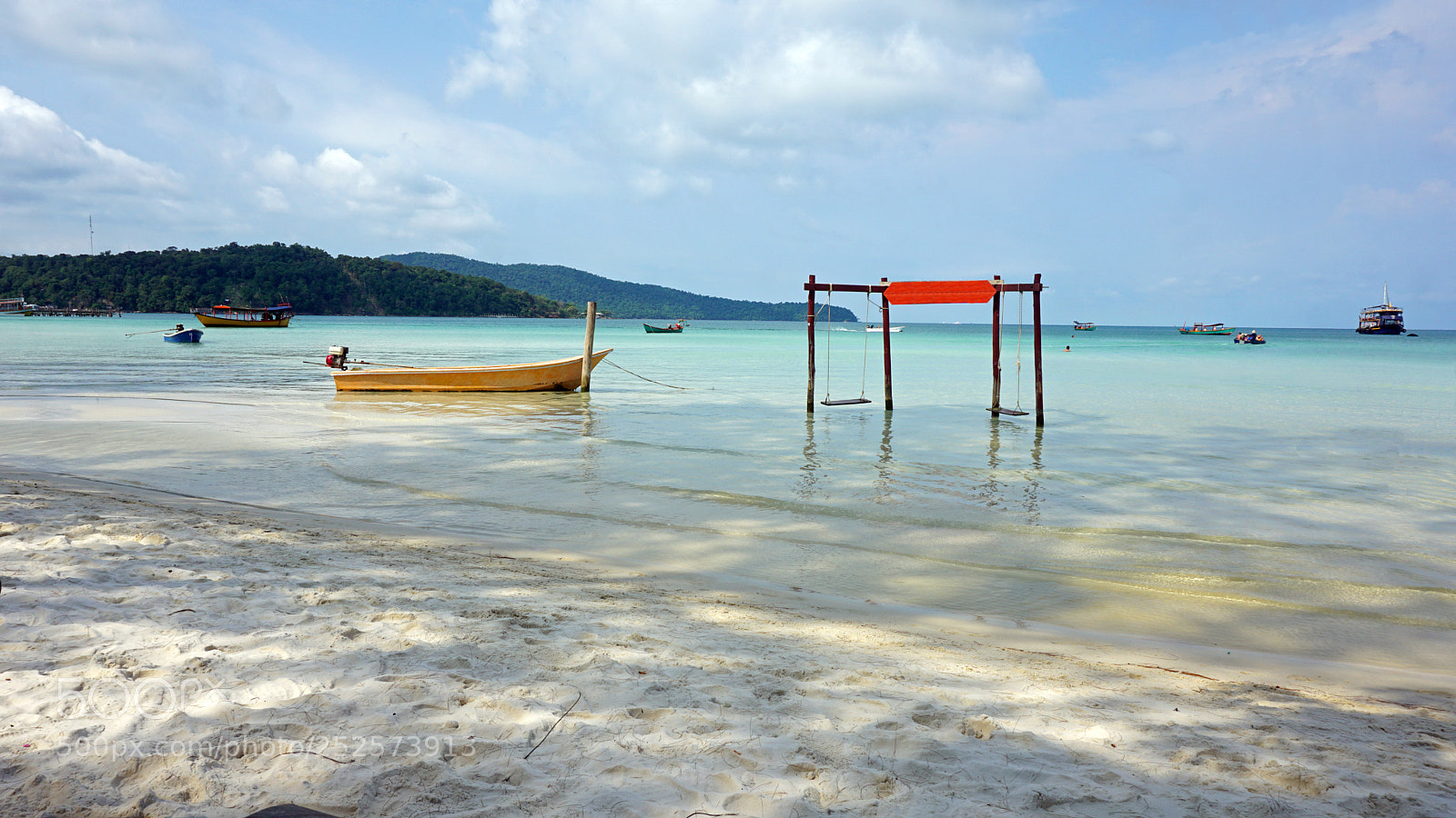 Sony a6000 sample photo. Beach swing photography