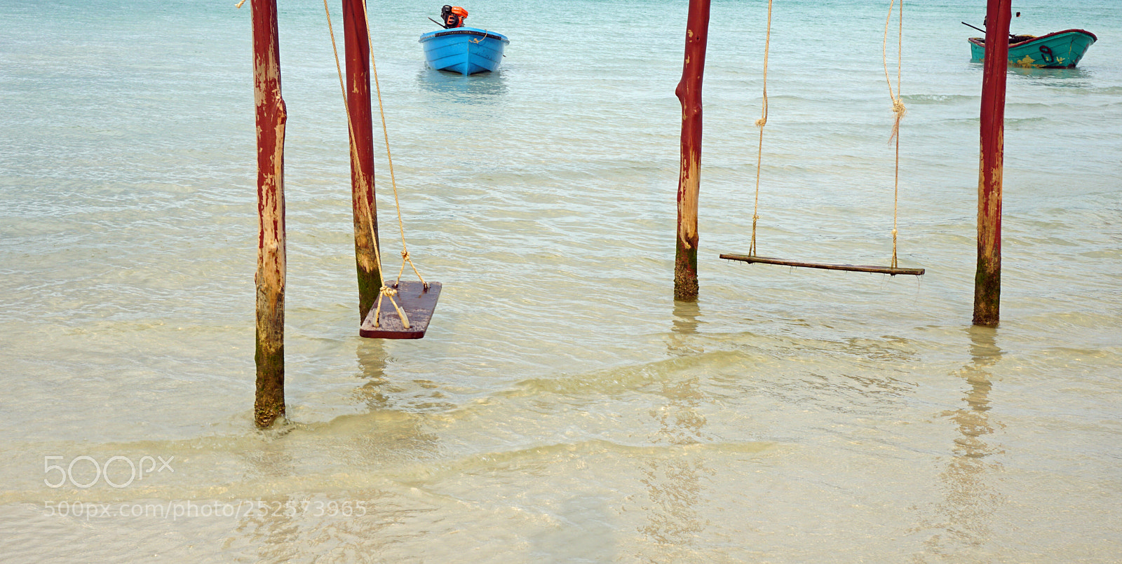 Sony a6000 sample photo. Beach swing photography