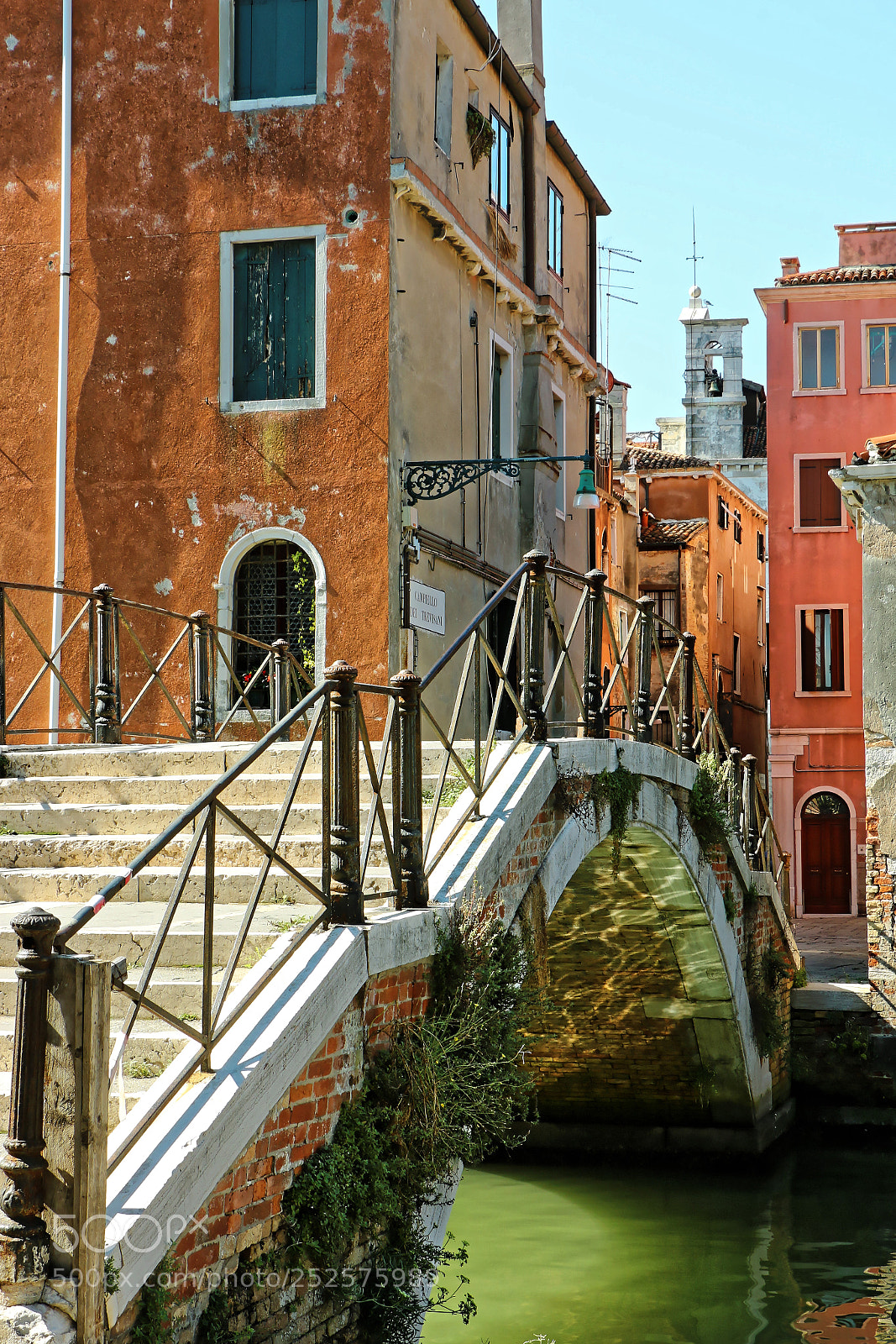Canon EOS 70D sample photo. A bridge in venice photography
