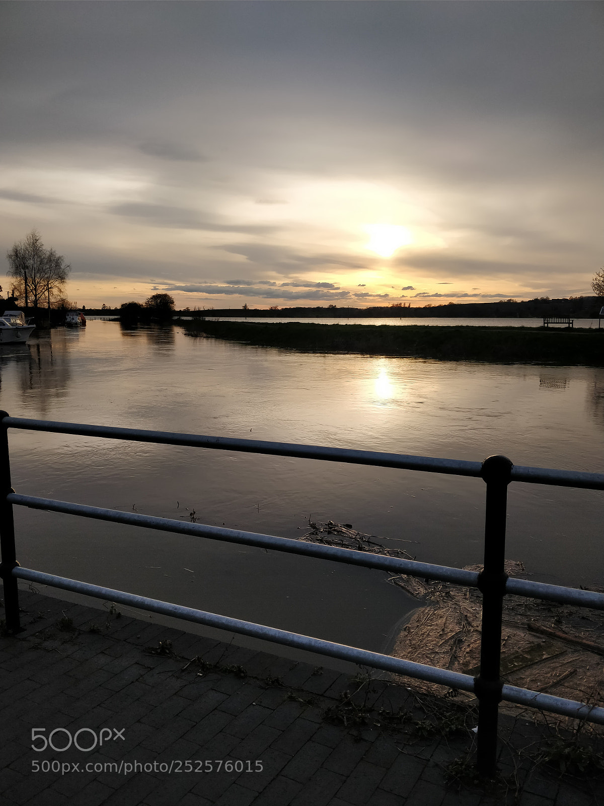 OnePlus 5T sample photo. Sunset over the severn photography