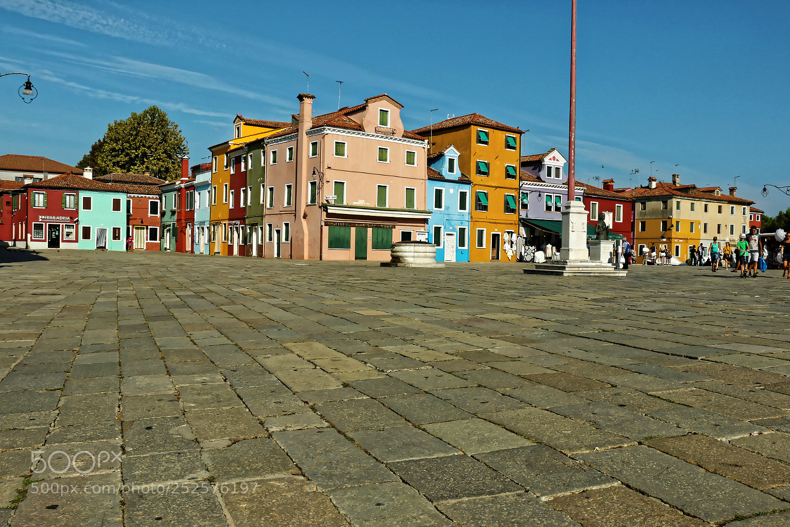 Canon EOS 70D sample photo. A square in venice photography