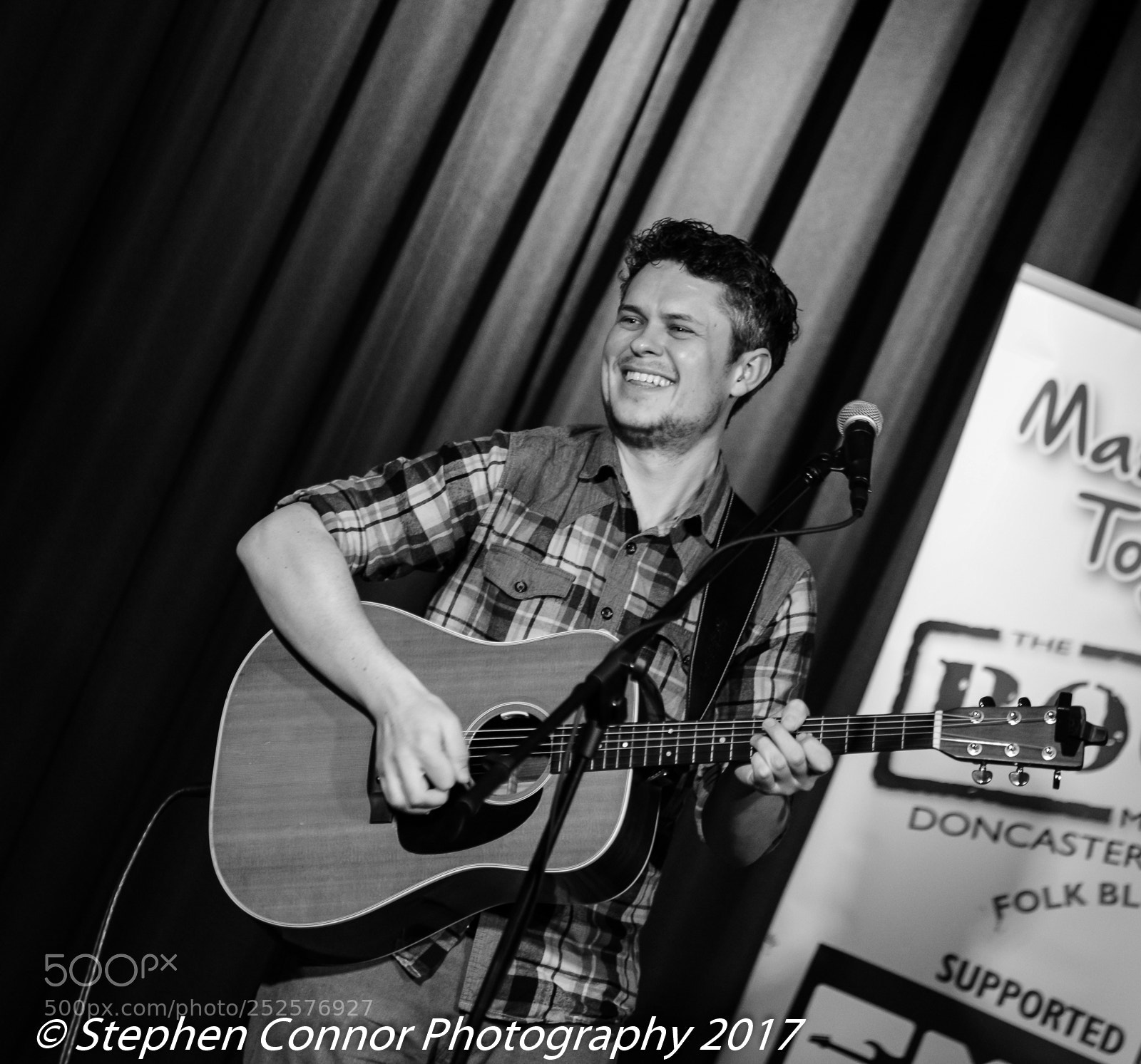 Nikon D600 sample photo. The roots music club photography